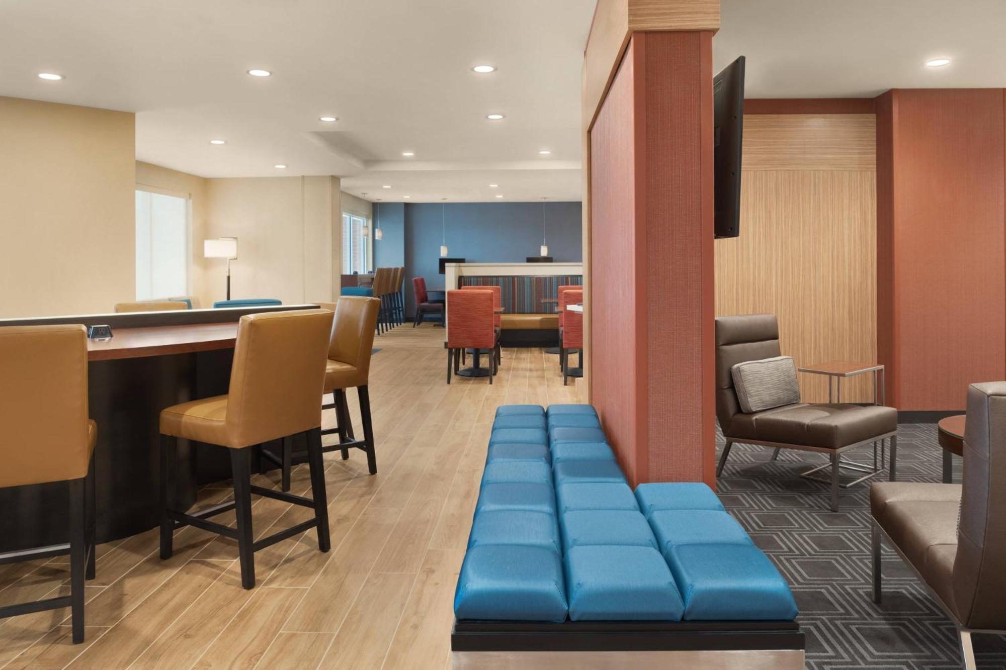 Towneplace Suites By Marriott Dubuque Downtown Extérieur photo