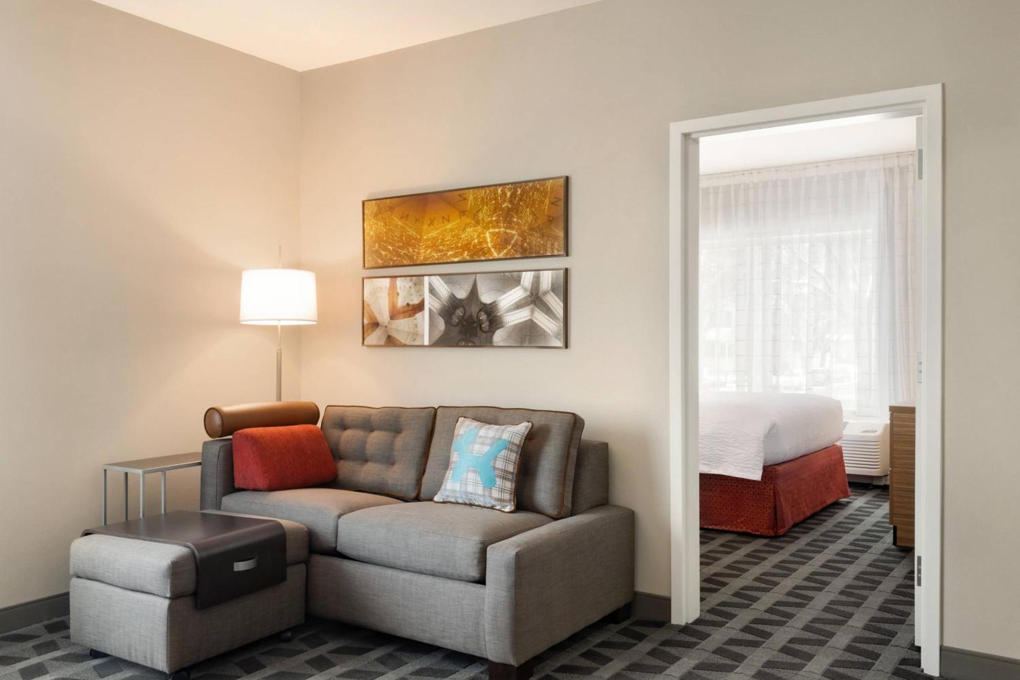 Towneplace Suites By Marriott Dubuque Downtown Extérieur photo